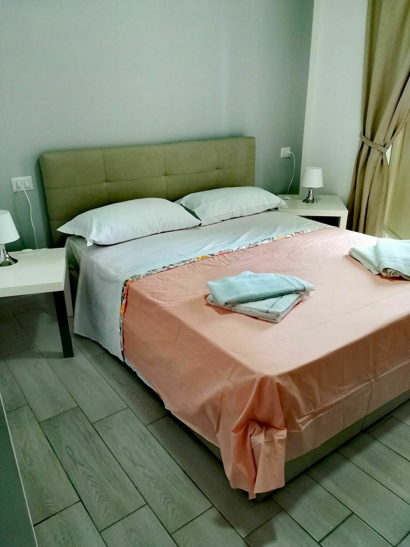 Neapolis Center Bed & Breakfast 2*